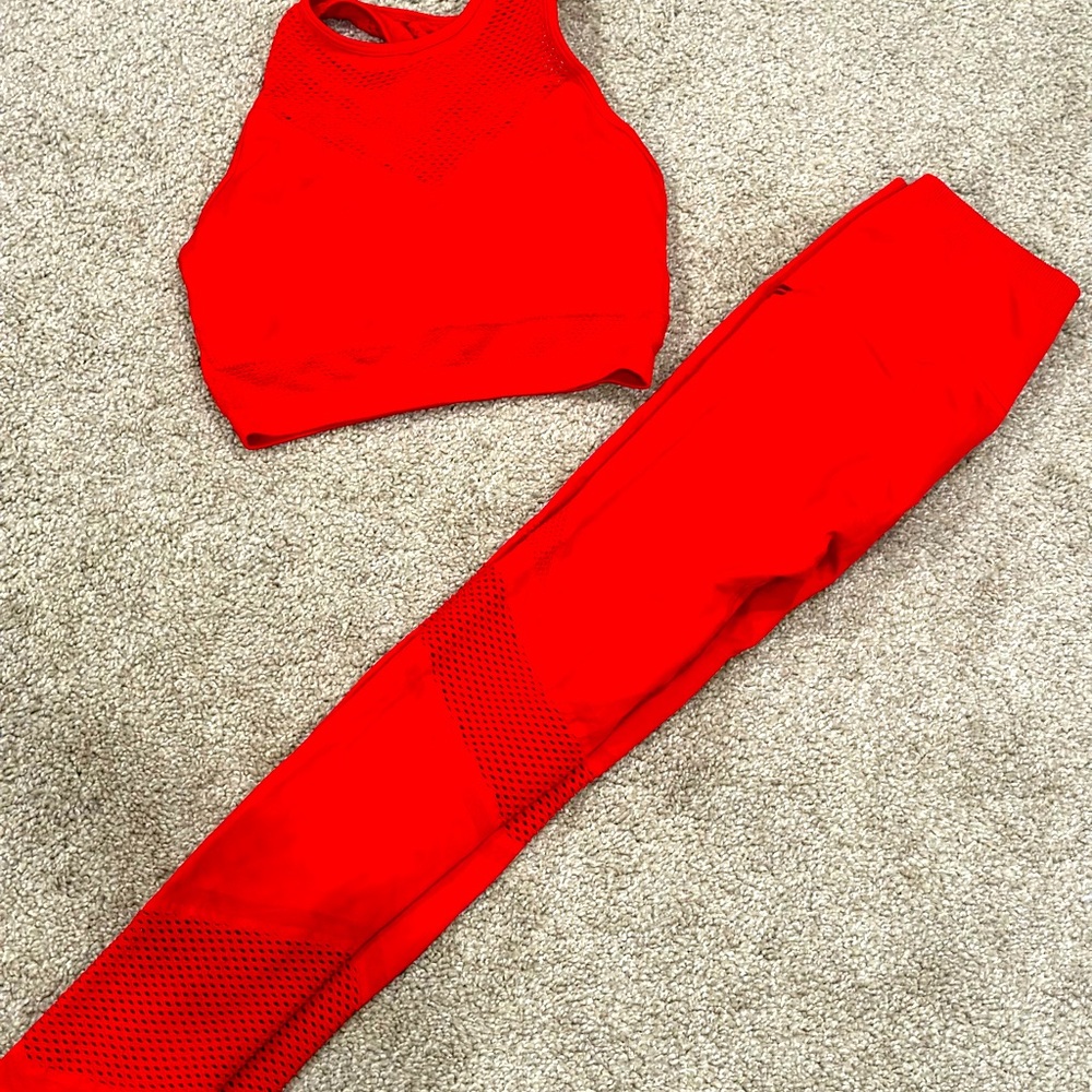 Fabletics Matching Set - image 4